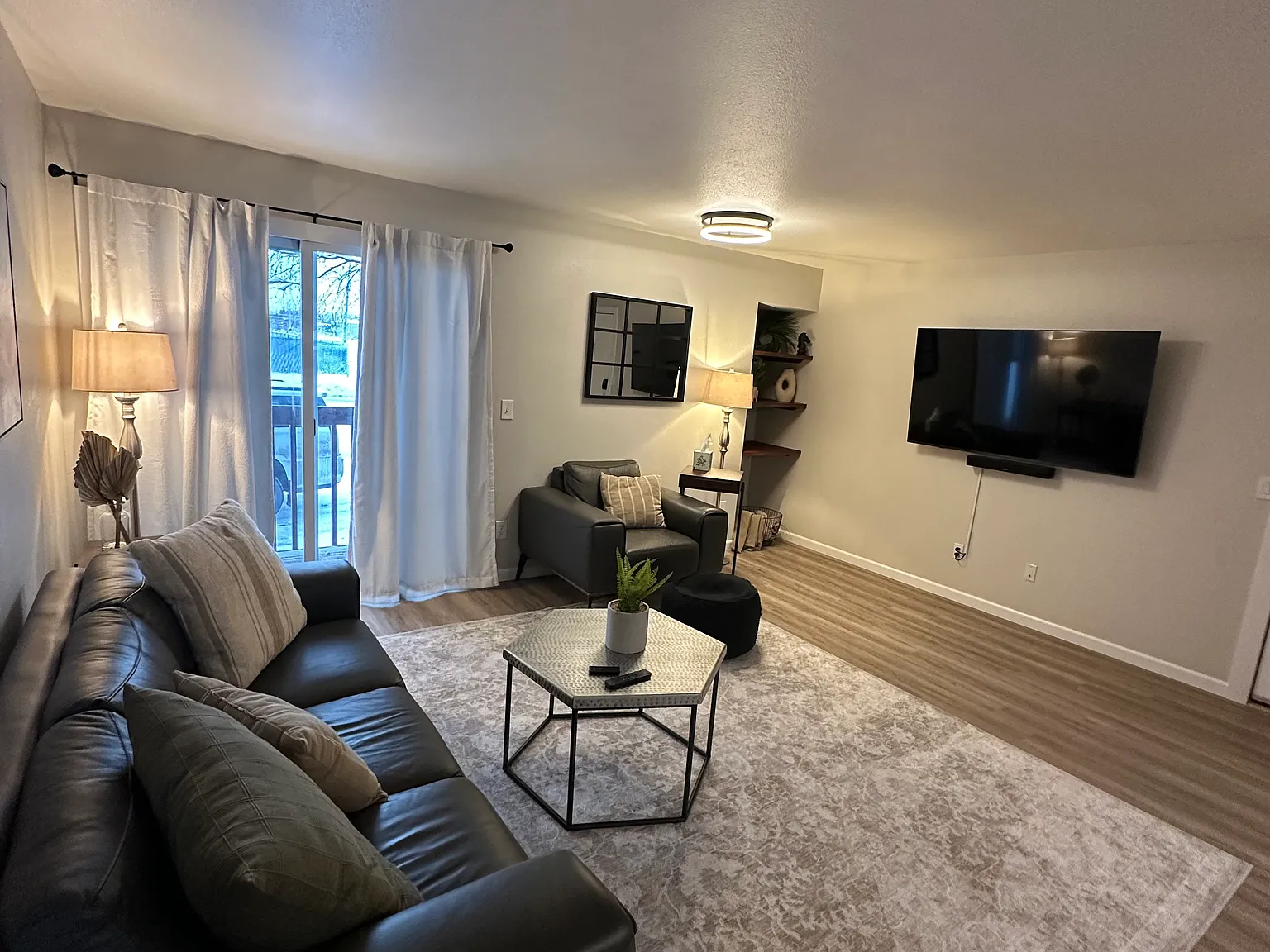 1801 Lore Rd — Photo 3