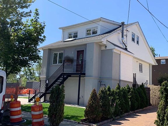 2nd image of 250 Wiman Ave