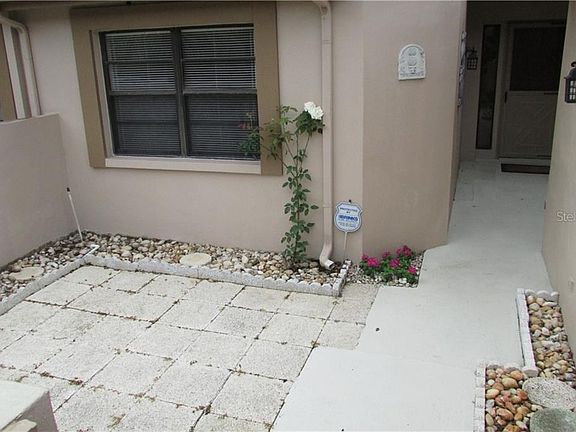 5th image of 3984 Mermoor Dr