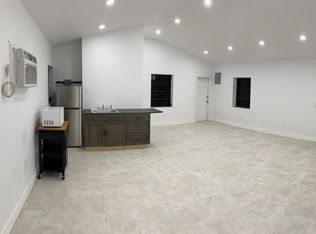 338 Falcon Ave APT 1, Miami, FL 33166