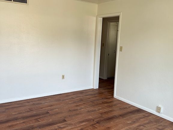 4th image of 1724 Park Ave