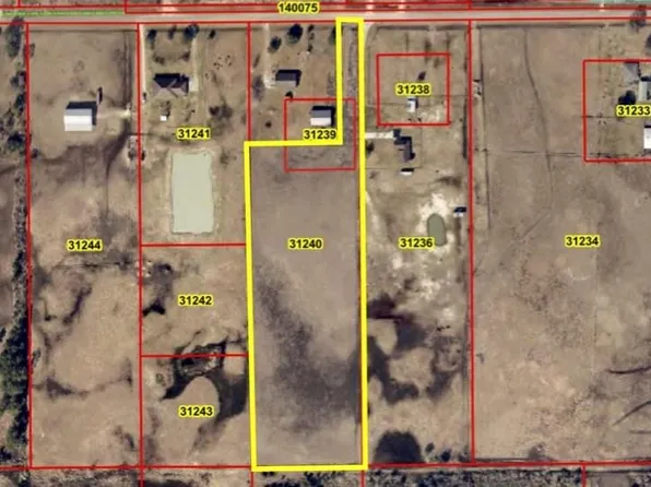 23686 Vincent Rd, Winnie, TX 77665