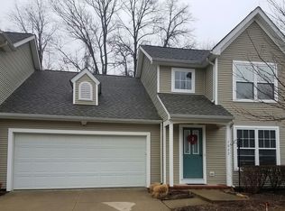 1047 Saint Michaels Way #16, Madison, OH 44057