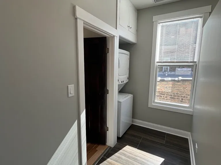 2339 S Sacramento Ave #3F — Photo 15