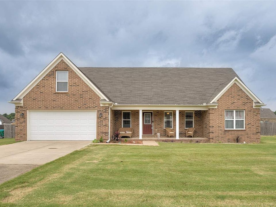 1st image of 121 G Lafont Cir