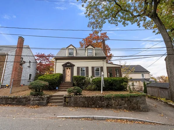 88 Decker St, Milton, MA 02186