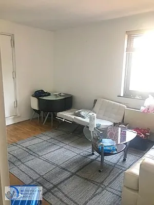 Rented by Metropolitan Property Group | media 19