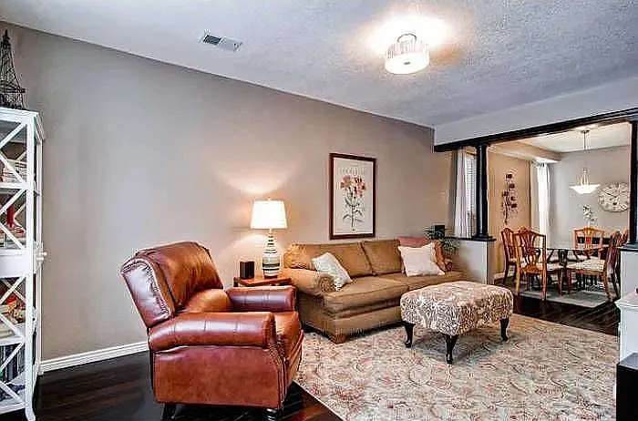 635 N Galapago St — Photo 3