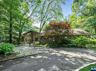 9 Marie Major Dr, Alpine, NJ 07620