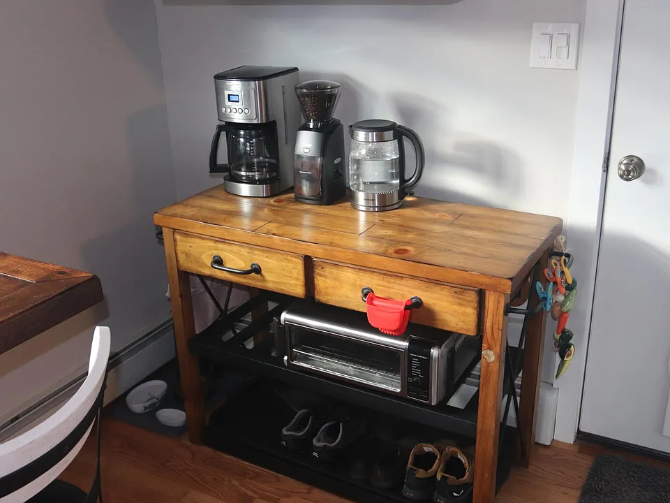 Kitchen - coffee bar