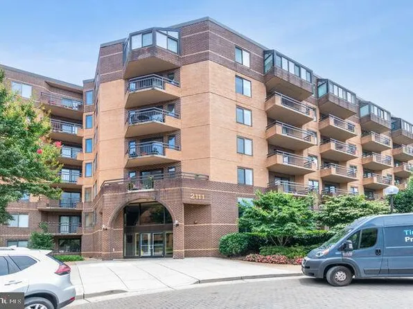 2111 Wisconsin Ave NW APT 411, Washington, DC 20007