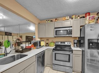 3396 Foxcroft Rd, Miramar, FL 33025