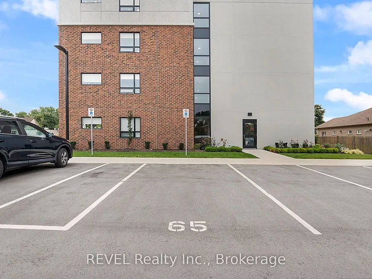 3998 Victoria Ave #106 — Photo 25