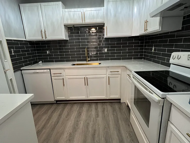 6410 Holcomb Way #6412 — Photo 4