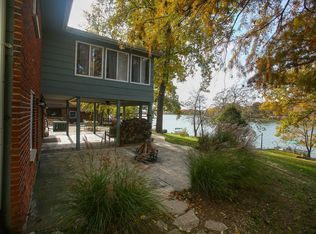 3657 S Lakeshore Dr, Byrnes Mill, MO 63051