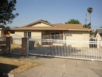 2nd image of 2671 Ophelia Ave