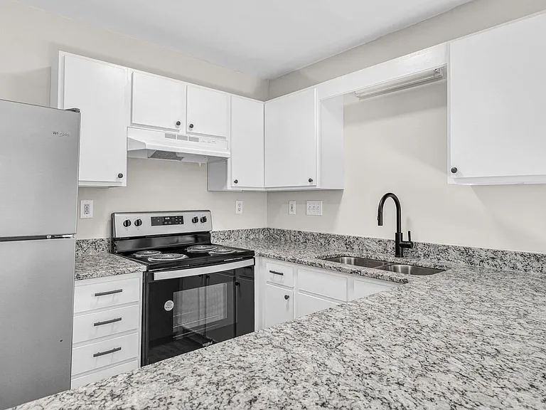 Millbrook Apartments — Photo 12