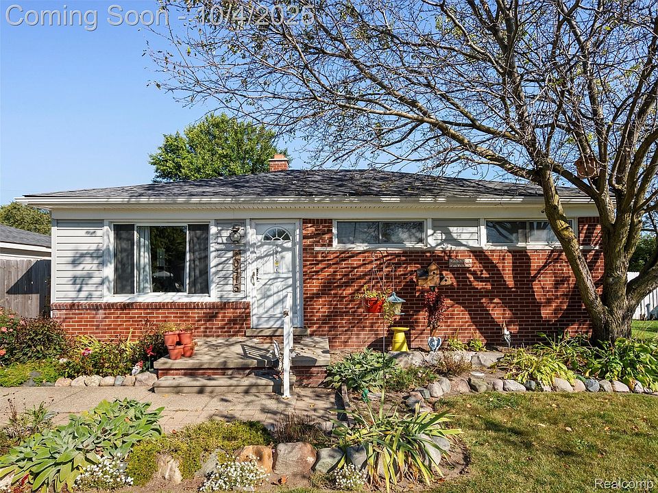 1st image of 20415 Nicke St