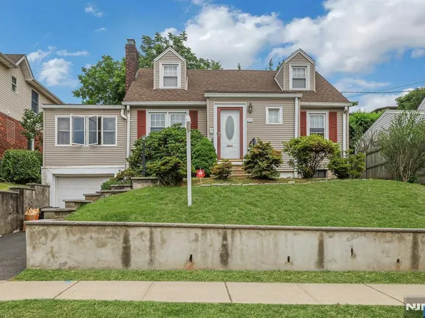 103 6th St, Wood Ridge, NJ 07075