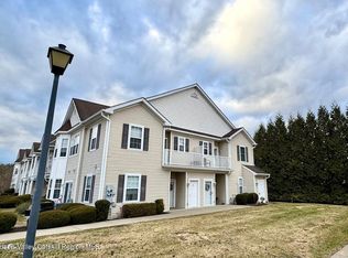 111 Commons Ln, Saugerties, NY 12477