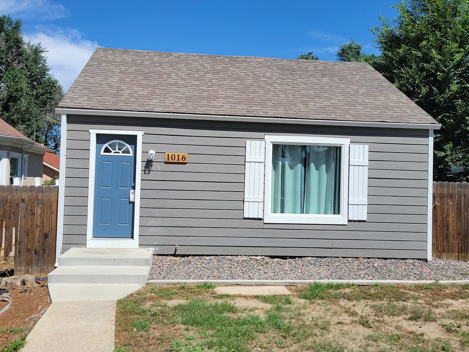 1016 E Moreno Ave — Photo 1
