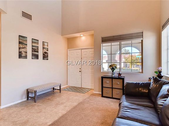 2nd image of 611 Curtin Ct
