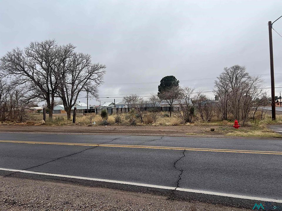 1st image of 900 S 8th St