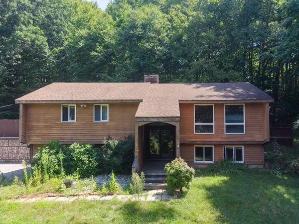 426 Cronin Rd, West Brookfield, MA 01585
