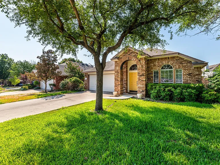 3705 Turetella Dr — Photo 4