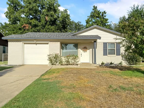1003 Mardi Gras Ln, Wylie, TX 75098