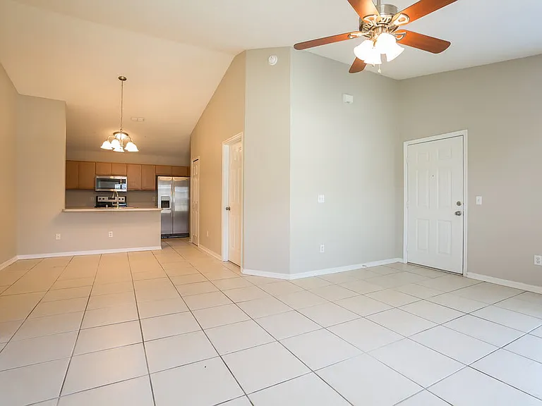 263 Diamond Ridge Blvd — Photo 3