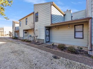 Farmington Glen Cond, Germantown, TN 38139