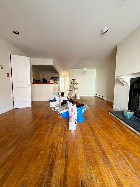 1st image of 159 Huntington St #2