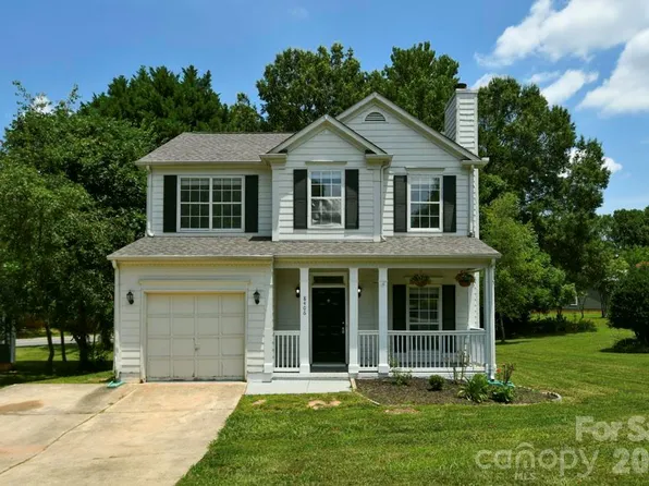 8406 Bedford Green Ln, Charlotte, NC 28215