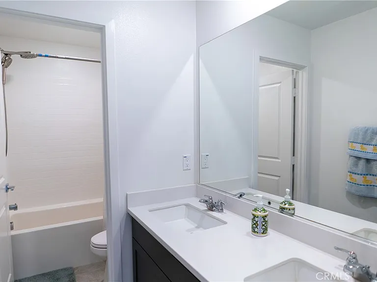 5007 Bay Laurel Dr — Photo 2