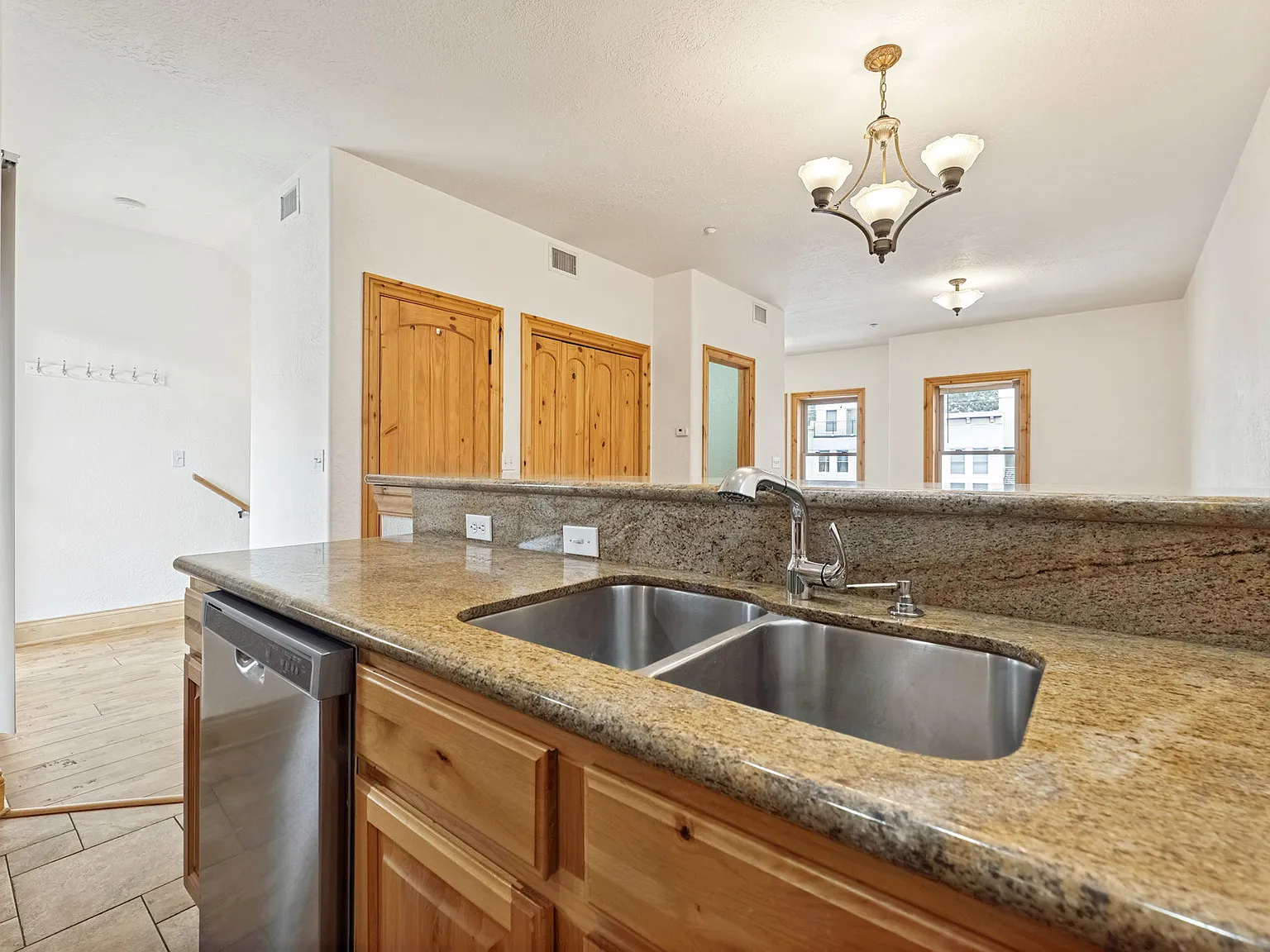 2855 Main Ave — Photo 3