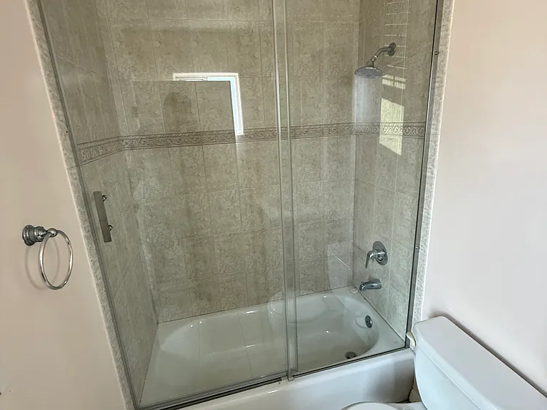 250 S Harvard Blvd #3 — Photo 18