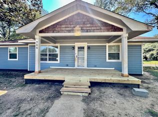 704 Leach St, Kilgore, TX 75662