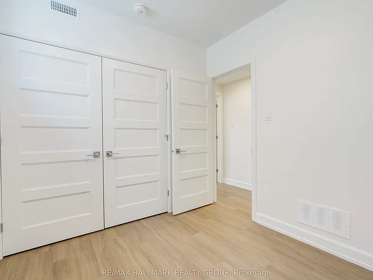 958 Fisher Ave #C — Photo 22