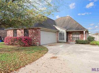 12233 Spring Valley Dr, Geismar, LA 70734