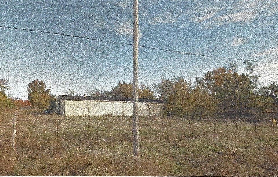 2nd image of 800 N Clinton Street