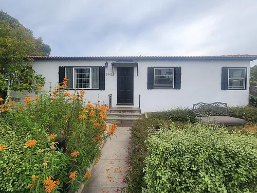 2943 Talbot St Photo 1