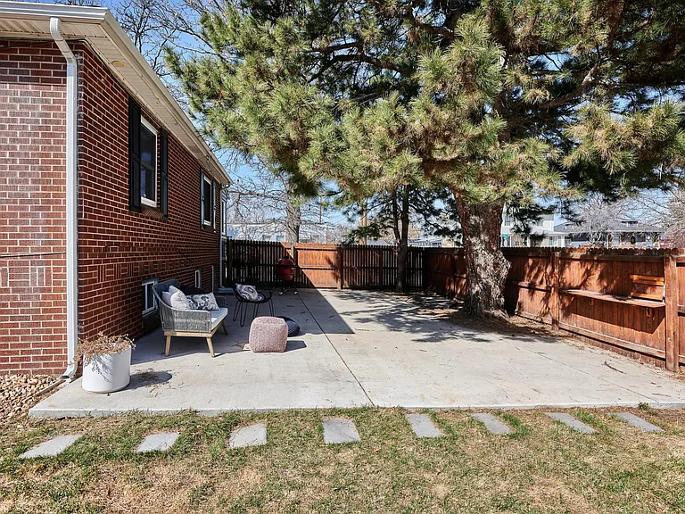 4990 Perry St — Photo 26
