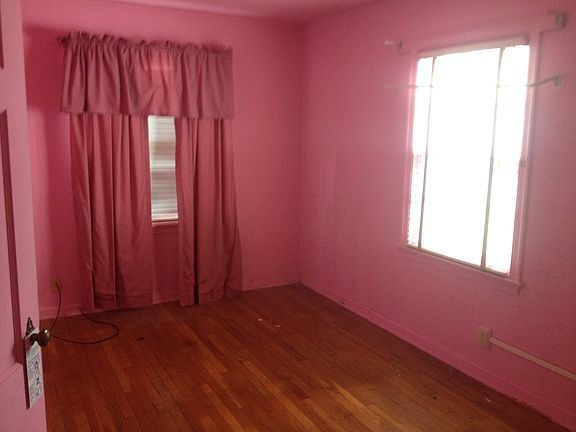 5th image of 211 Shoop Ave