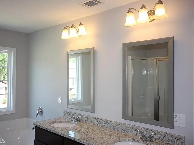 273 The Blvd — Photo 12