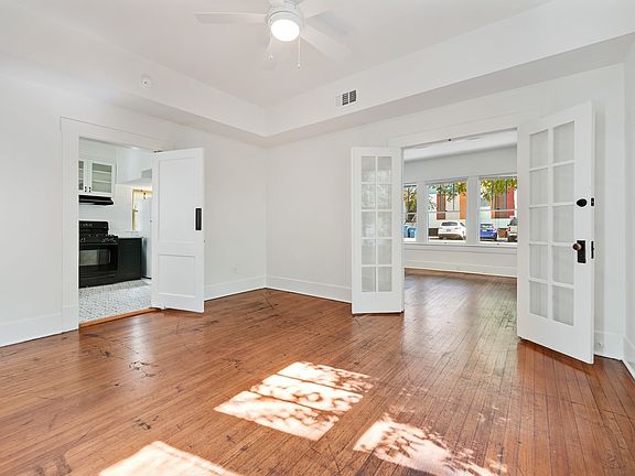 4th image of 2810 San Pedro St APT A