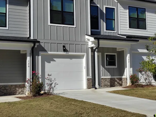 122 Chella Ct, Sanford, NC