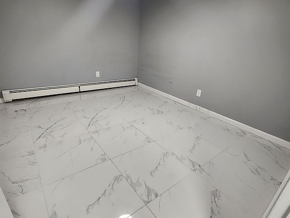 3rd image of 572 Rockaway Ave