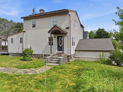 77 Holden St, Worcester, MA, 01605