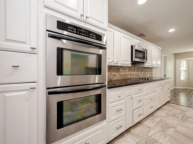 131 Cove Cir — Photo 14